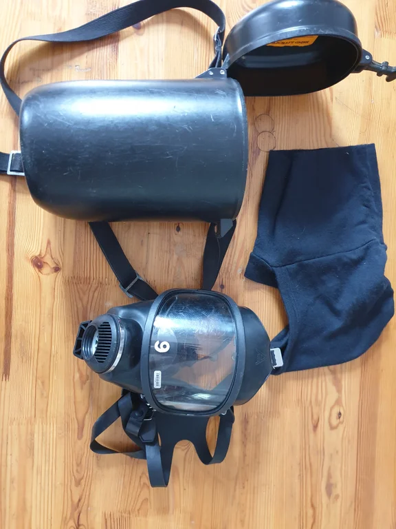 Maske_Haube.jpg